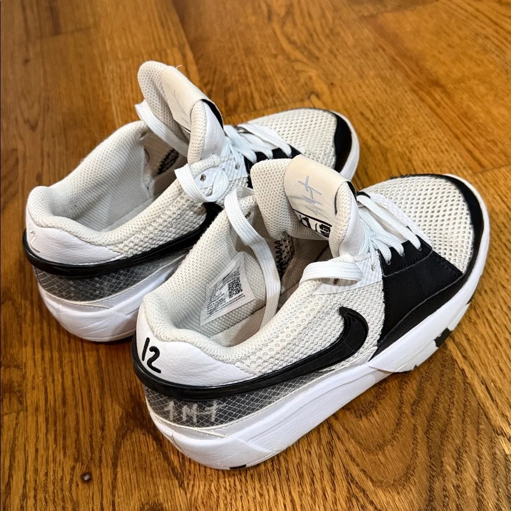 Nike Ja 1 GS 'Scratch 2.0' Sneakers/Shoes. Size 3.5Y. Excellent Condition.